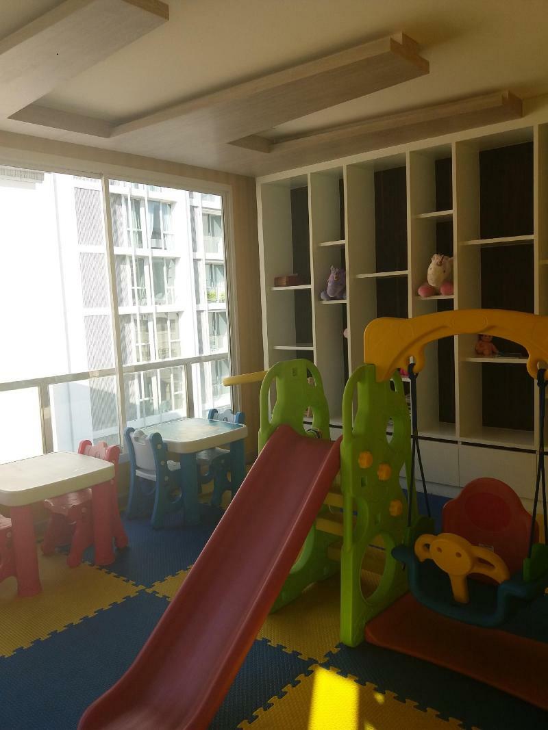 Dazzle Sukhumvit 7 Hotel Banguecoque Exterior foto